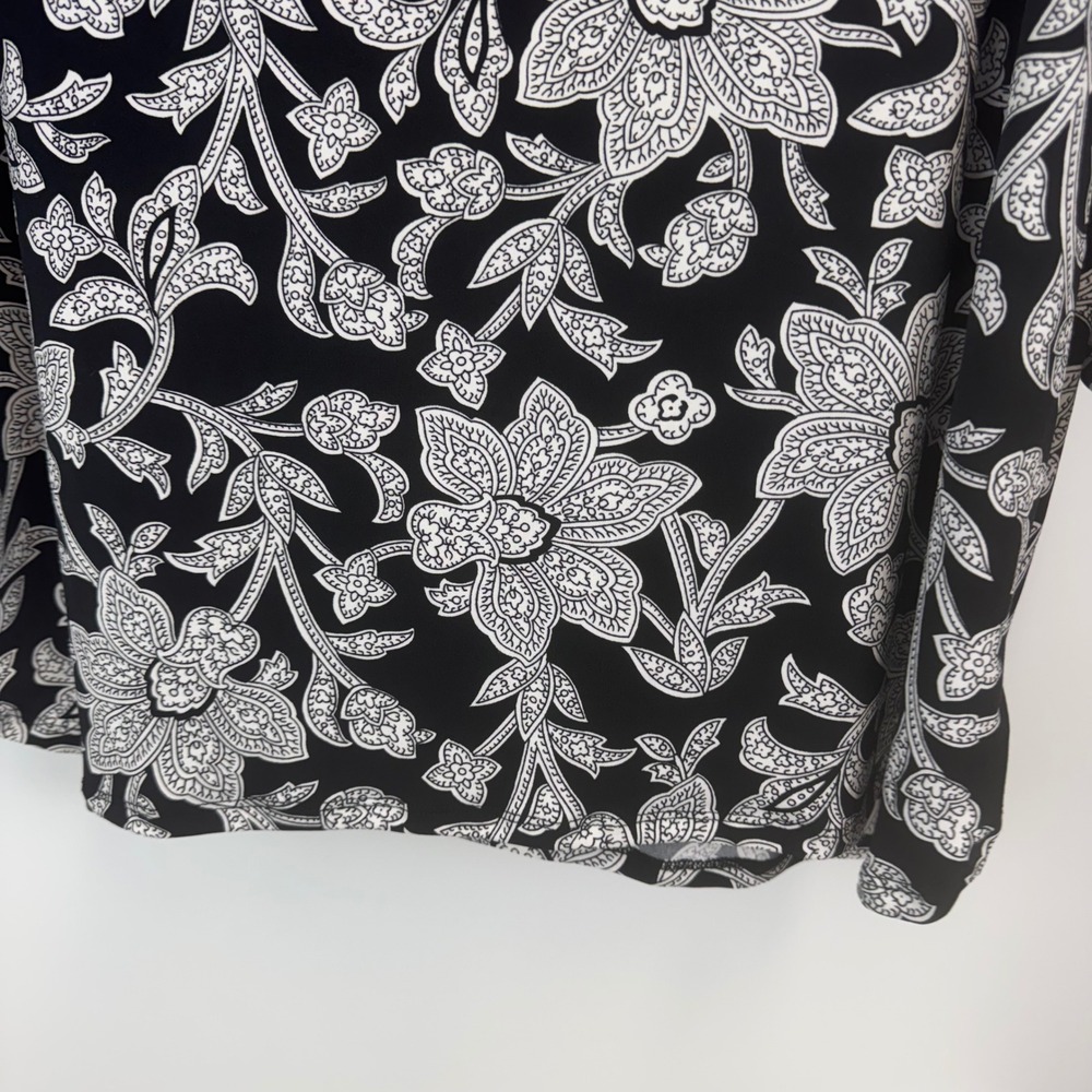 Chico's Black White Floral Paisley Tunic Top 3/4 Sleeve Size 3 XL - Picture 7 of 12
